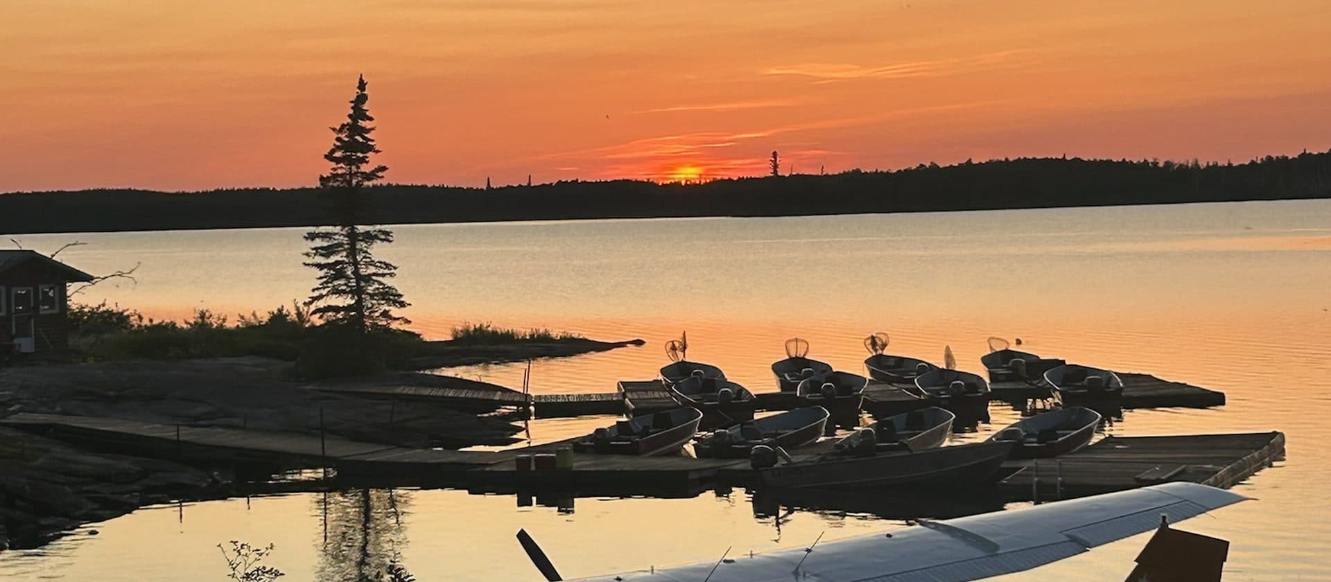 Floatplane on Dogskin Lake